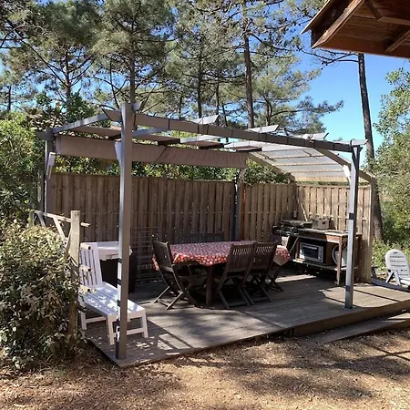Maison Bois Dans La Forêt De Carcans-plage Hébergement de vacances Carcans